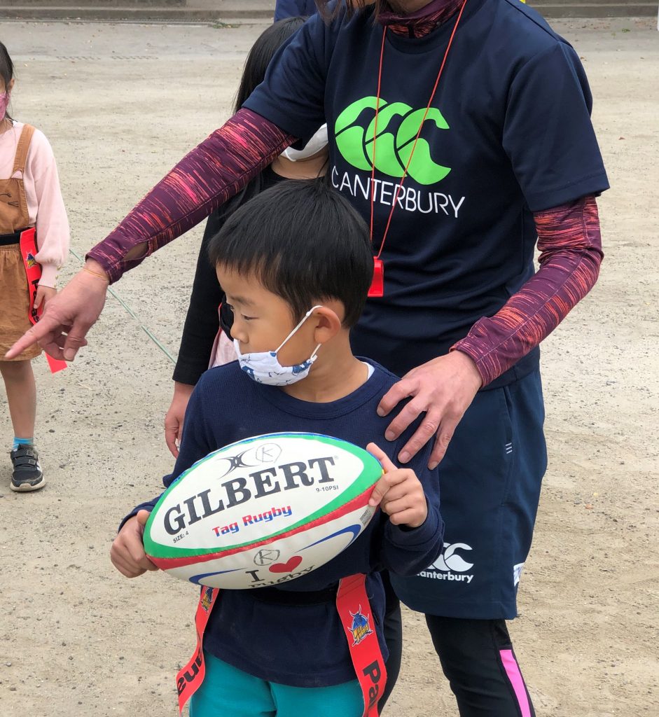 鴨池小学校でタグラグビー教室を開催しました 鹿児島市スポーツ振興協会